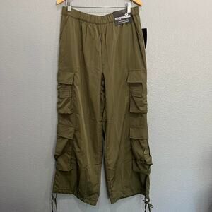 Olive green lightweight cargo pants